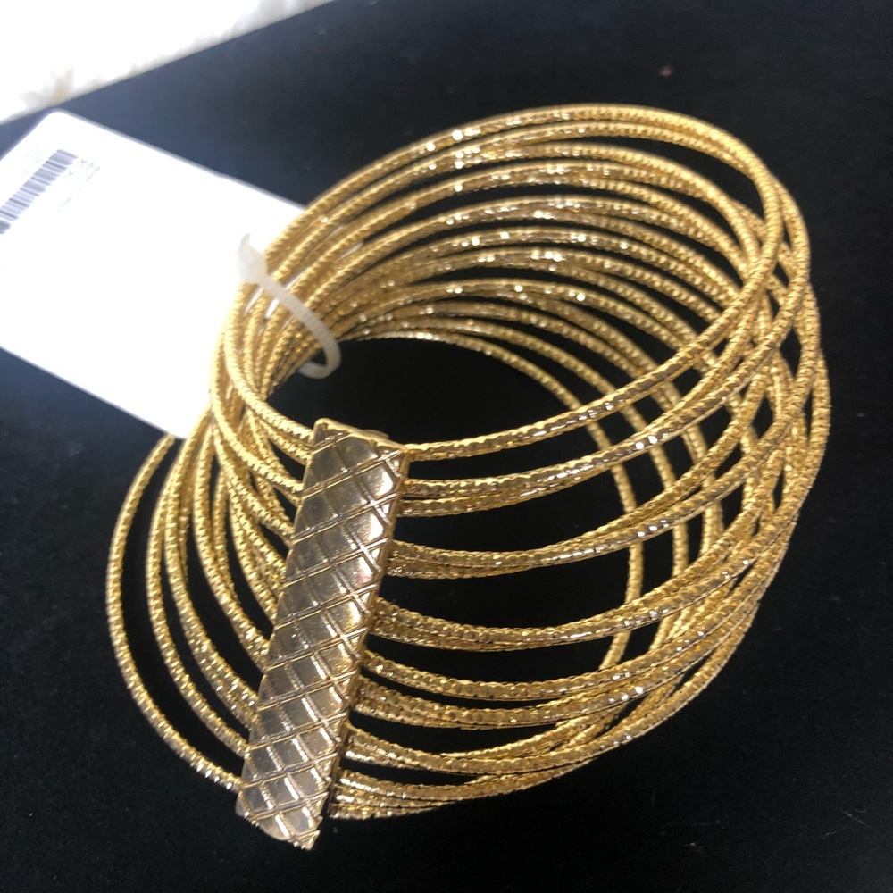 Gold bracelet